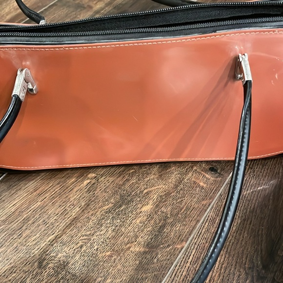 𝅺beijo patent leather Handbag purse bundle - Picture 9 of 10